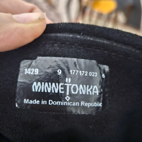 NWOT Minnetonka Black Knee High Suede Fringed Boots - Picture 4 of 5